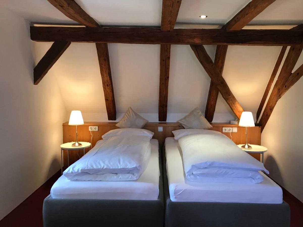 Hotel Hohe Schule Bad Überkingen Quarto foto