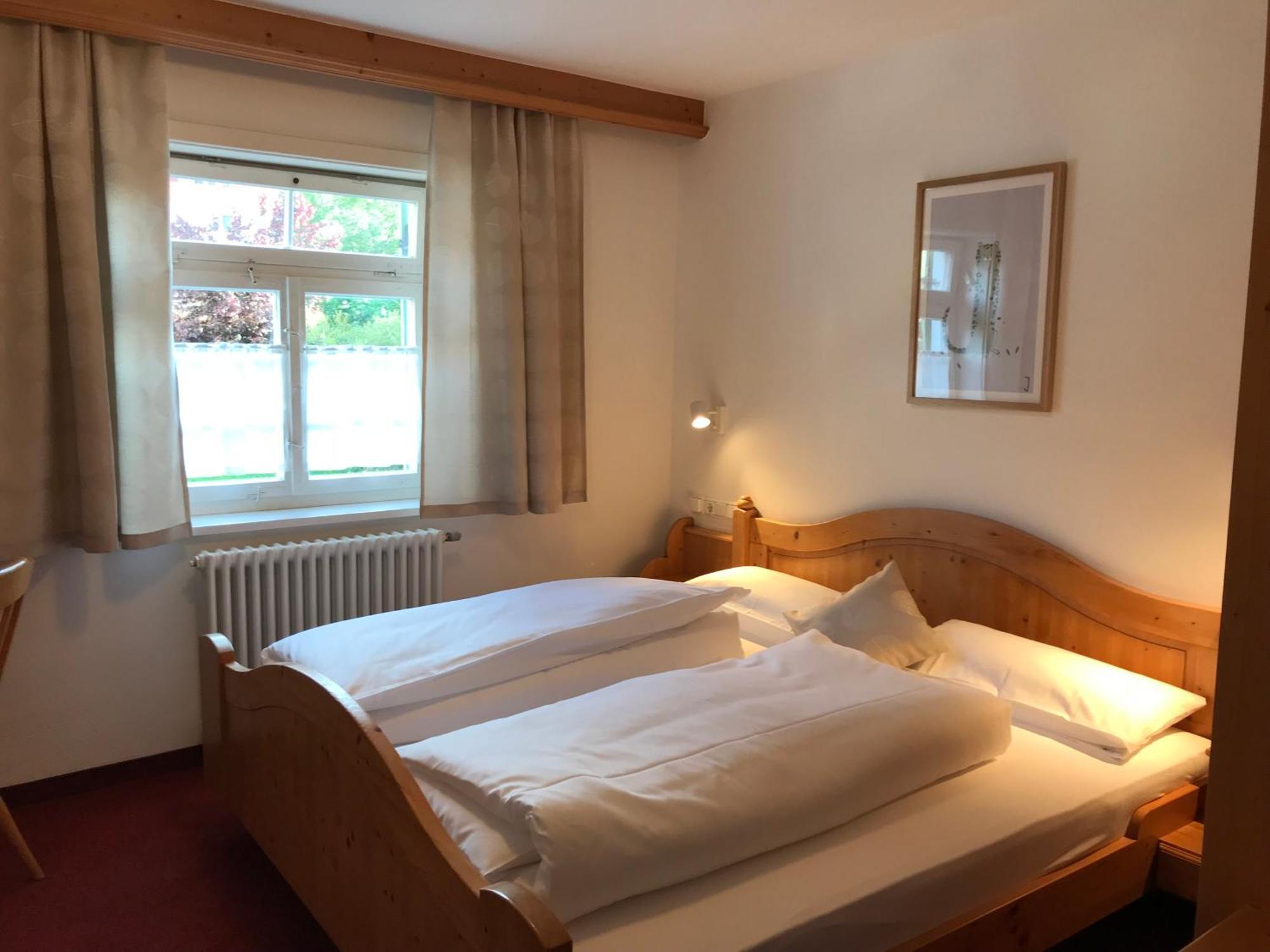 Hotel Hohe Schule Bad Überkingen Quarto foto