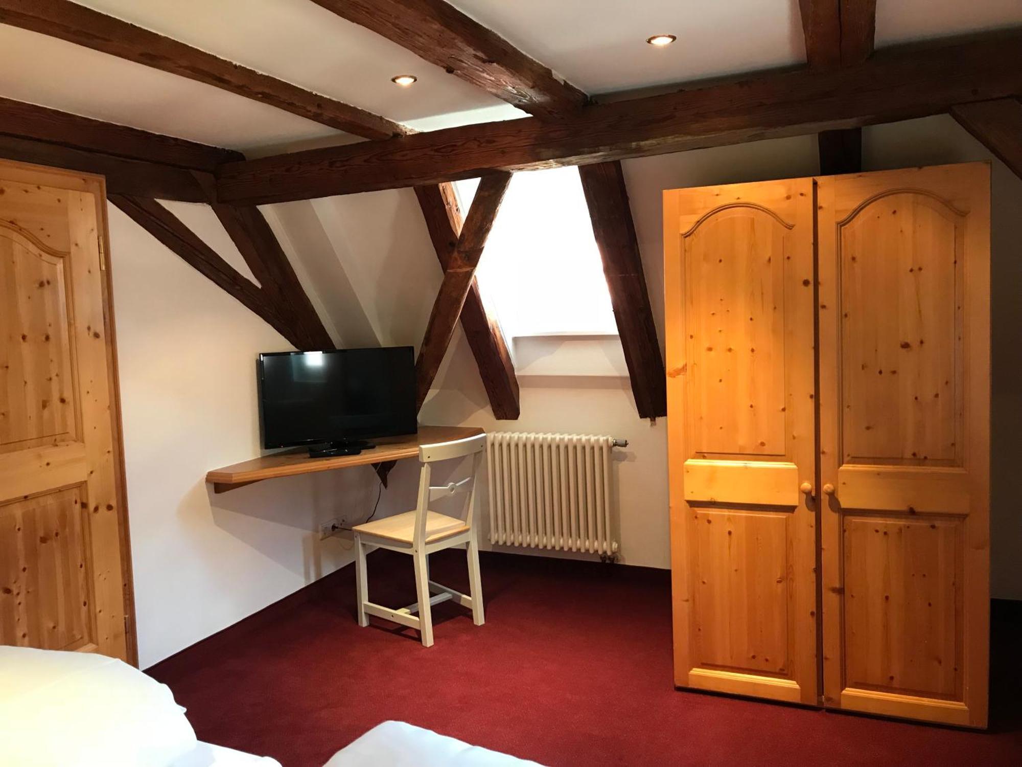 Hotel Hohe Schule Bad Überkingen Quarto foto