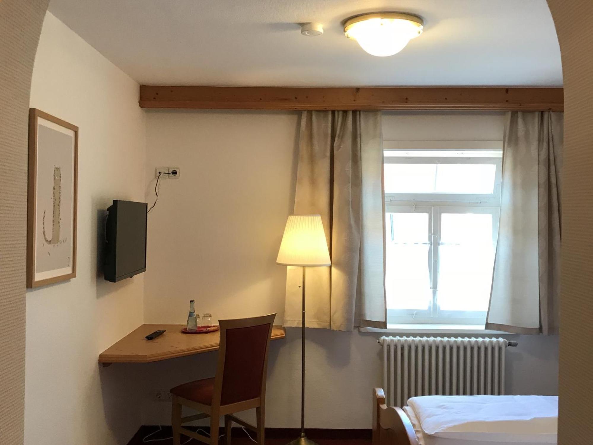 Hotel Hohe Schule Bad Überkingen Quarto foto